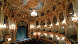 Почти 100 млн рублей направят на реконструкцию Россошанского драматического театра