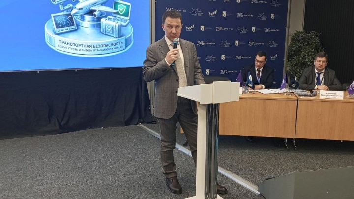 На НАИС 2026 представитель Домодедово раскритиковал избыточные проверки персонала по обращению с оружием