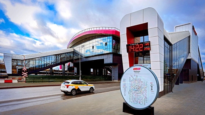 Дорожные камеры в Москве начали проверять наличие ОСАГО у такси и грузовиков