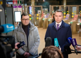 Все станции метро Петербурга перешли на оплату проезда по биометрии