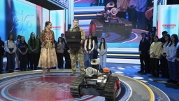 МЧС Казахстана продемонстрировало робота-пожарного для ликвидации возгораний на промышленных объектах