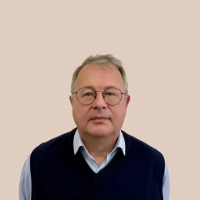 Александр Набока