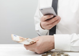 ЦБ зафиксировал рекордное сокращение обналичивания: итоги 2025 года