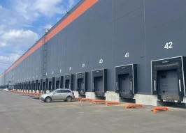 Ozon открыл крупный фулфилмент-центр в Новой Москве