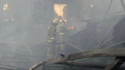 Пожар в магазине города Армавира Краснодарского края локализован на 500 кв. м: трое в больнице