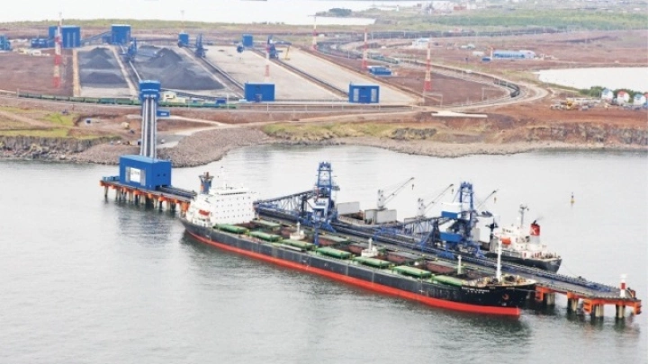 Главгосэкспертиза одобрила проект реконструкции эстакады на Ванинском топливном терминале