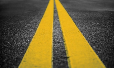 Росавтодор протестирует желтую разметку на автомобильных дорогах