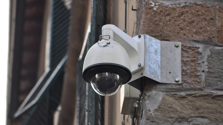 Synesis подала иск в суд Евросоюза: компания отвергает обвинения в слежке за людьми с помощью платформы по распознаванию лиц Kipod