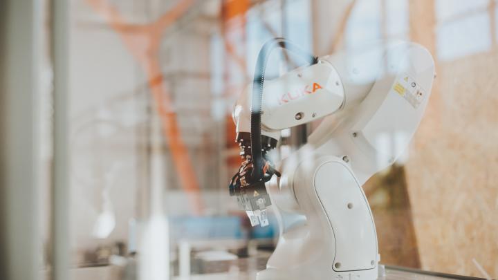 В Университете Иннополис разработали программу для управления промышленными роботами