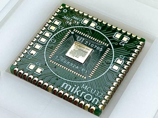 Микрон разработал первый в России программируемый логический контроллер на основе RISC-V микроконтроллера «MIK32 Амур»