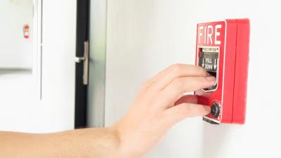 Почти в 400 учебных заведениях Самары необходимо заменить систему пожарной сигнализации