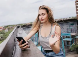 Россиянам на 24 часа будут отключать мобильный интернет после роуминга