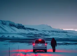 Власти Приангарья созывают экстренное совещание по безопасности туристов на Байкале после трагического провала автомобиля под лед