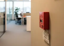 Калмыцкий государственный университет отменил закупку пожарных систем после запроса АНО «КПОПСБ»