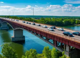 Фрунзенский мост в Омске оснастят 114 камерами с распознаванием номеров