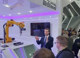 «Ростелеком» представил вертикально интегрированную платформу промышленной роботизации на ЦИПР-2026