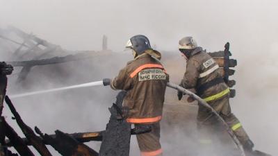 Пожары в столице тушат более 17 тысяч добровольцев