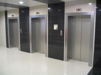 В России начнет действовать новый стандарт безопасности лифтов