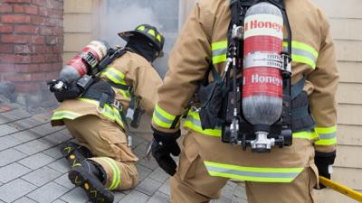 Приморский Сантьяго, смарт-браслеты для пожарных и другие новости соцсетей