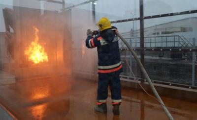 Пожарные Нововоронежской АЭС получили уникальный тренажер