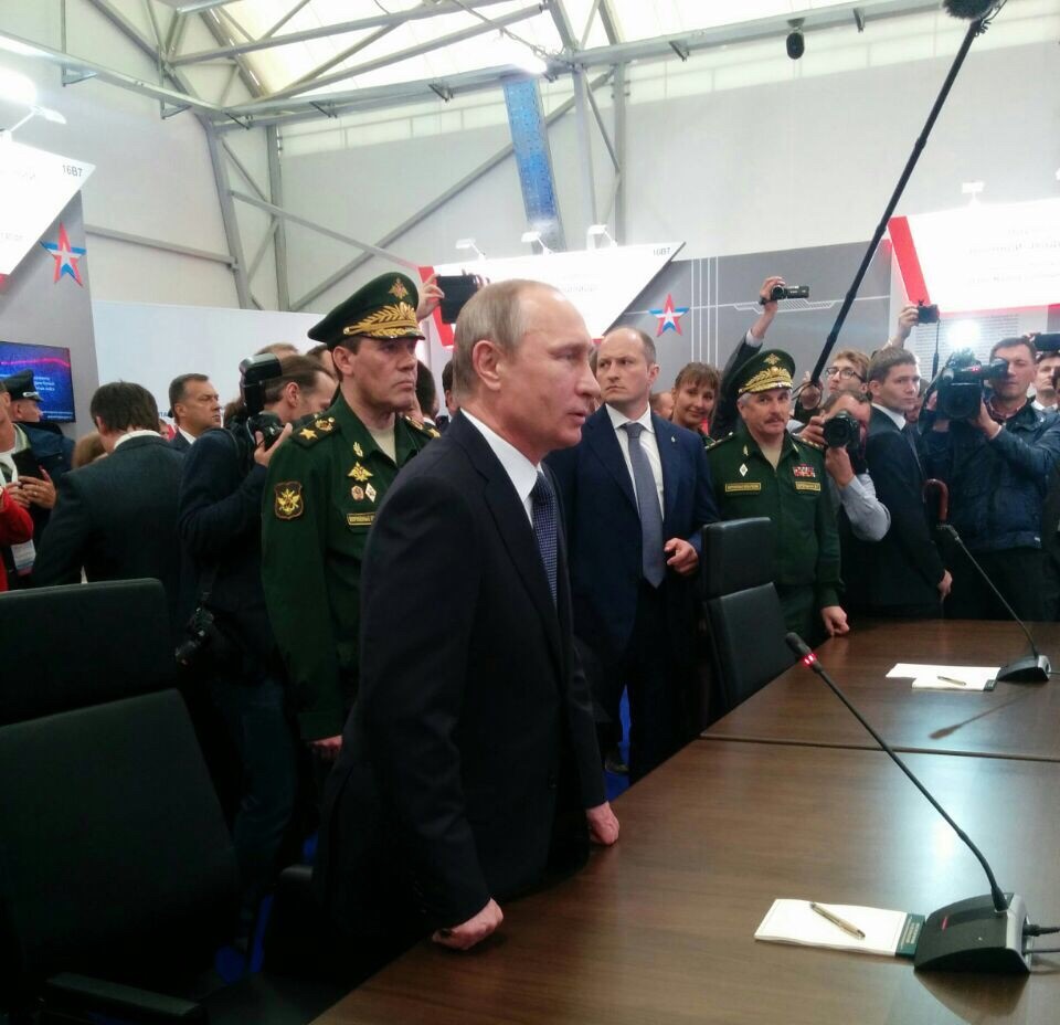 Путин назвал ОПК "локомотивом развития инноваций"